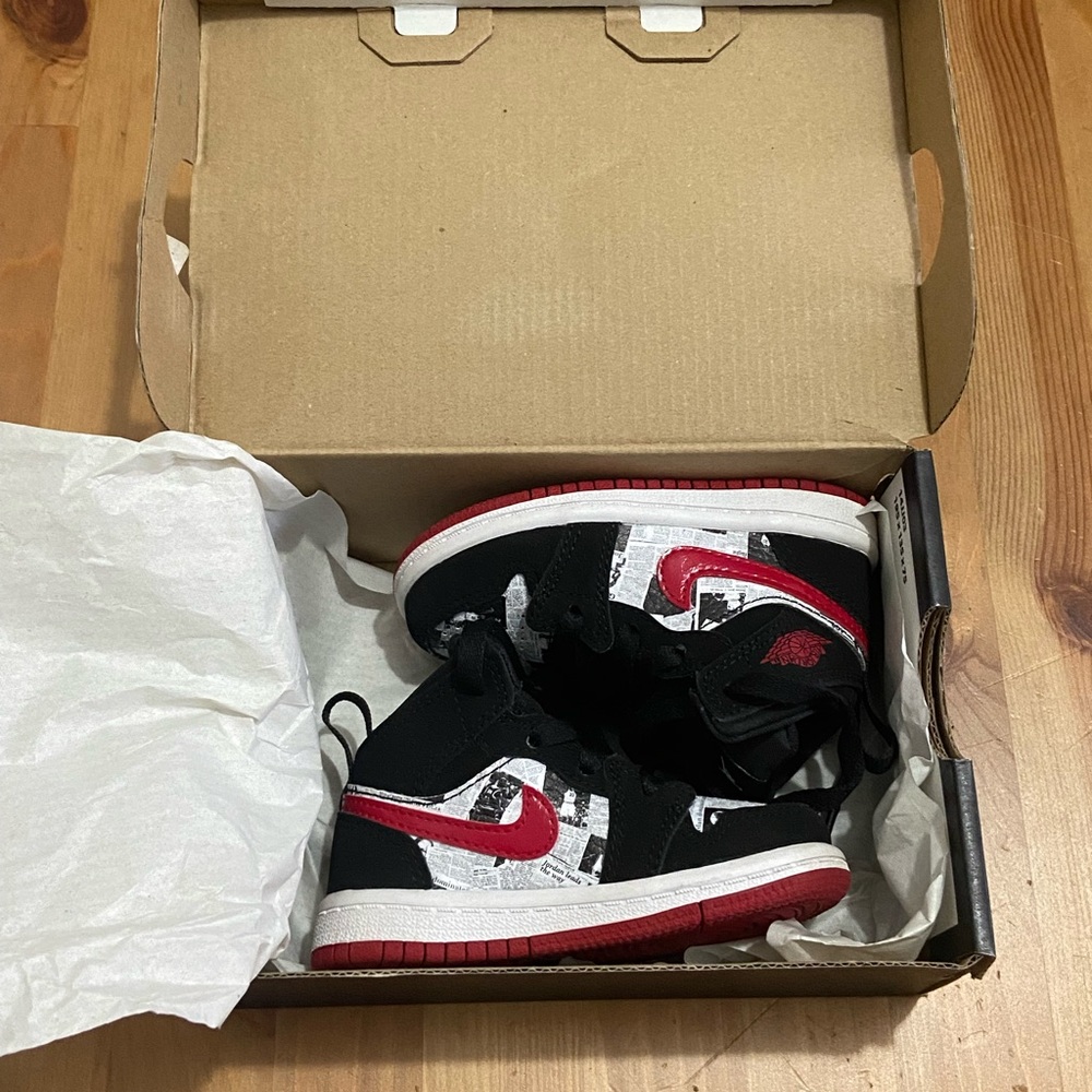 2019 Nike Air Jordan Retro 1 "Newspaper Air Time" Toddler Shoes Size 5C w/Box